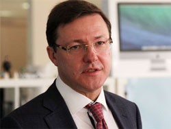 Дмитрий Азаров поручил провести проверку реализации свинины в условиях вспышки АЧС Дмитрий Азаров поручил провести проверку реализации свинины в условиях вспышки АЧС