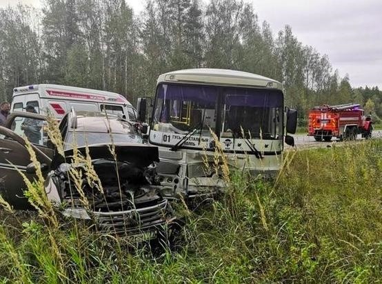 (фото) Актер Дмитрий Жулин погиб в страшном ДТП под Владимиром (фото) Актер Дмитрий Жулин погиб в страшном ДТП под Владимиром