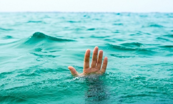 В Самарской области на Волге перевернулась лодка, пропал человек В Самарской области на Волге перевернулась лодка, пропал человек