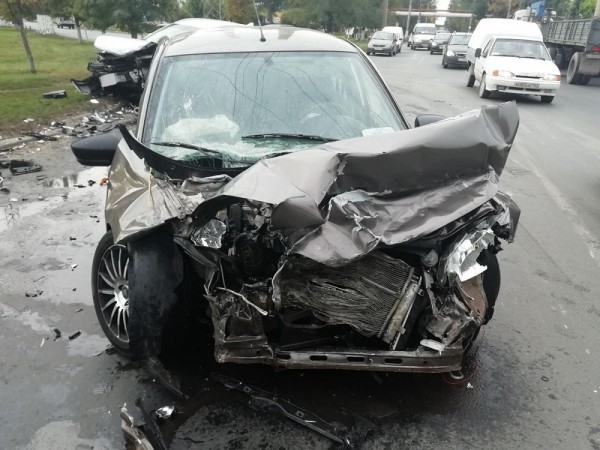 В полиции сообщили подробности жесткой аварии в Тольятти В полиции сообщили подробности жесткой аварии в Тольятти