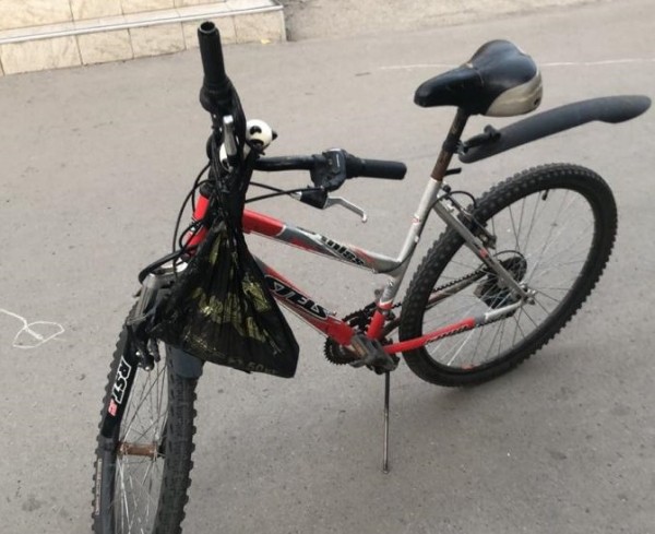 В Тольятти водитель сбил велосипедистку и скрылся В Тольятти водитель сбил велосипедистку и скрылся