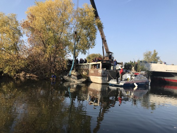 Стала известна история машины, поднятой со дна Волги в Самарской области