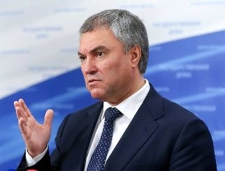 Володин: Навальный – подлец, Путин спас его жизнь Володин: Навальный – подлец, Путин спас его жизнь