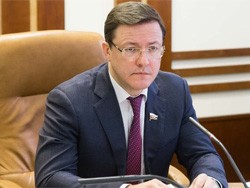 Дмитрий Азаров поставил задачу создать запас препаратов для лечения вирусных заболеваний