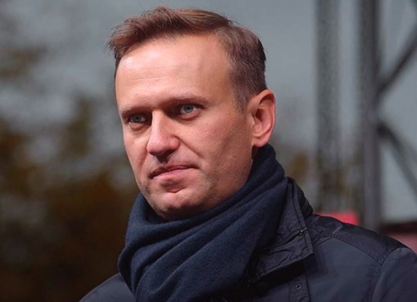 Навальный хочет подать в суд на Пескова Навальный хочет подать в суд на Пескова