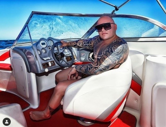 (фото) Чемпионка-тяжелоатлетка Тураева пожаловалась на половую дискриминацию в аэропорту (фото) Чемпионка-тяжелоатлетка Тураева пожаловалась на половую дискриминацию в аэропорту