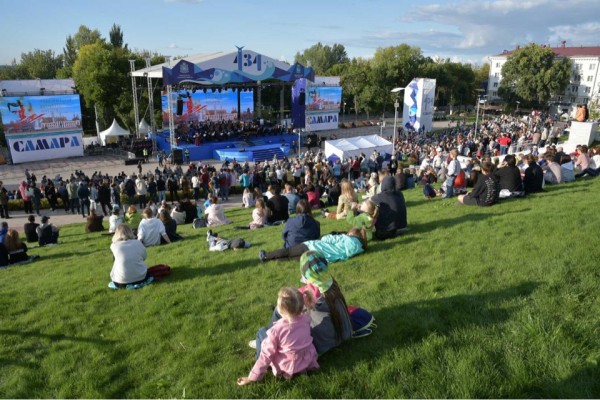 В Самаре в день города выступили Денис Мацуев и Сергей Безруков В Самаре в день города выступили Денис Мацуев и Сергей Безруков