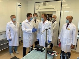 Полпред Комаров посетил новую поликлинику в Тольятти Полпред Комаров посетил новую поликлинику в Тольятти