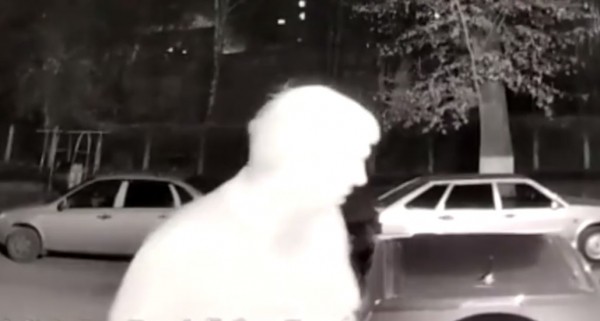 Самарец из-за ревности поджег автомобиль мужчины Самарец из-за ревности поджег автомобиль мужчины