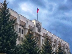 Дмитрий Азаров: "Мы не отказались ни от одного социального обязательства"