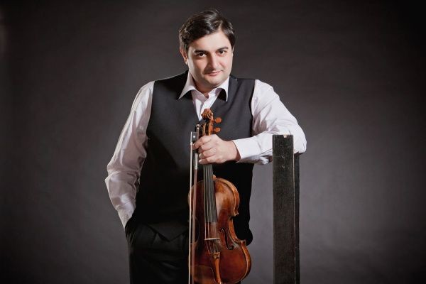 Легендарный скрипач Граф Муржа исполнит в Тольятти 24 каприса Паганини Легендарный скрипач Граф Муржа исполнит в Тольятти 24 каприса Паганини