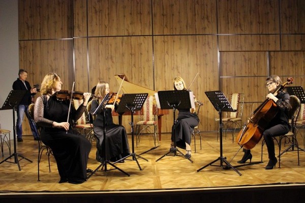 Камерный зал: концерты, мастер-классы и подготовка к фестивалю