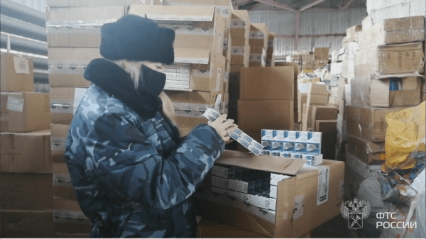 В Самарской области остановили контрабанду сигарет под видом чая В Самарской области остановили контрабанду сигарет под видом чая