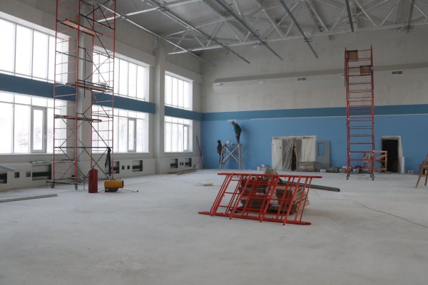 Азаров проверил строительство школы на Пятой просеке в Самаре