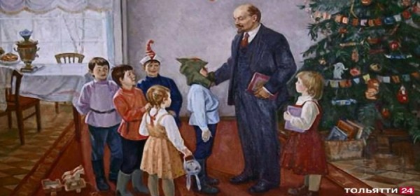 Об истории празднования Нового года в России рассказывают экспонаты из фондов Тольяттинского краеведческого музея