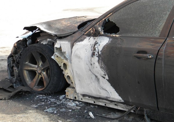 Самарский таксист выследил обидчика и поджег его машину