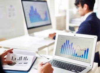 Объём торгов на брокерских счетах Сбербанка составил 216 млрд рублей в новогодние праздники