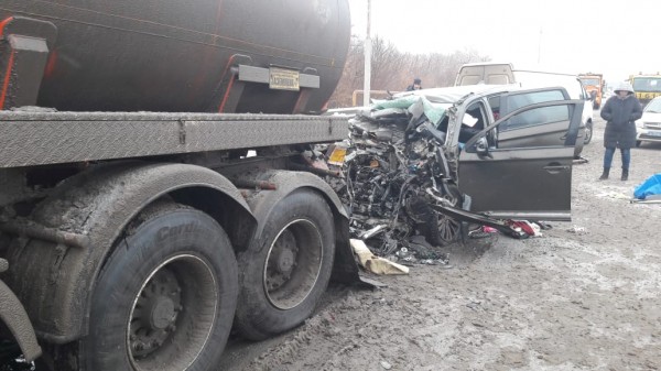 Ехали от родственников: в трагедии на М-5 в Самарской области пострадала семья из Москвы Ехали от родственников: в трагедии на М-5 в Самарской области пострадала семья из Москвы