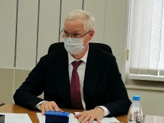 Вход по QR-коду или сертификату о вакцинации Вход по QR-коду или сертификату о вакцинации