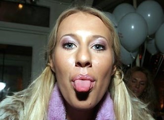 Собчак улетела в Париж, не явившись на очную ставку