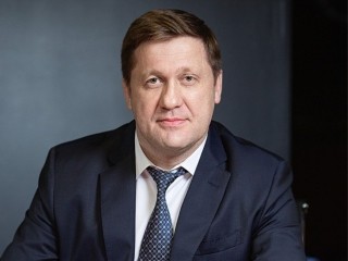 Сбежавшего в начале пандемии самарского министра наградили за борьбу с ковидом