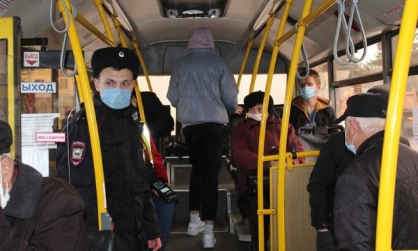 В Тольятти продолжаются рейды по соблюдению масочного режима в транспорте