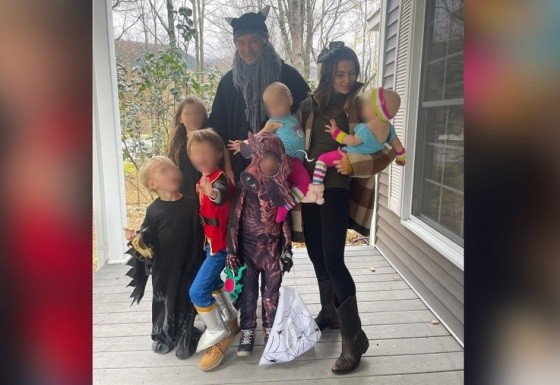 (фото) Фото счастливого Алека Болдуина взбесила пользователей сети