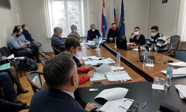 Если у арендатора преимущественно право, а депутат против… Если у арендатора преимущественно право, а депутат против…