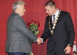 Менеджер группы "Акрон" стал главой Жигулевска Менеджер группы "Акрон" стал главой Жигулевска