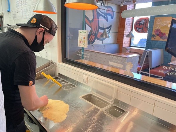 Дмитрий Богданов: «Меры поддержки малого бизнеса в Самарской области носят не только восстановительный, но и предупредительный характер» Дмитрий Богданов: «Меры поддержки малого бизнеса в Самарской области носят не только восстановительный, но и предупредительный характер»