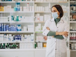 Жители Самарской области рассказали, сколько тратят на лекарства