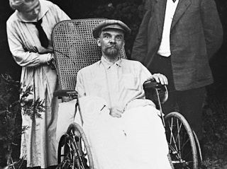 Ленин умер от сифилиса, который мог подцепить в Самарской области