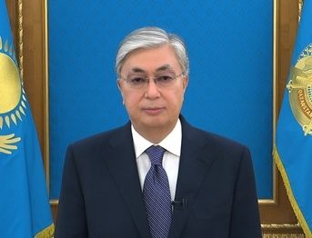 Президент Казахстана приказал военным стрелять на поражение