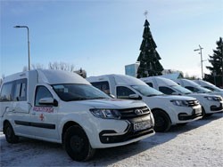 Губернатор передал 30 новых машин медицинским бригадам помощи больным COVID-19