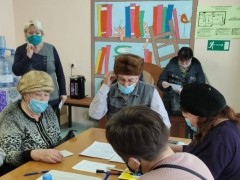 В рамках акции "ЗДОРОВЫЙ ДОМ - ЗДОРОВЫЙ ДВОР" за выходные привились от коронавируса 320 тольяттинцев В рамках акции "ЗДОРОВЫЙ ДОМ - ЗДОРОВЫЙ ДВОР" за выходные привились от коронавируса 320 тольяттинцев