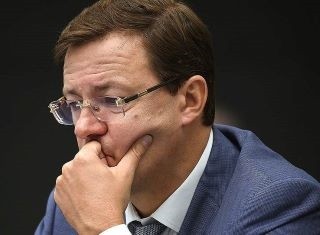 Губернатор Азаров обратился к безответственным работникам сферы услуг Губернатор Азаров обратился к безответственным работникам сферы услуг