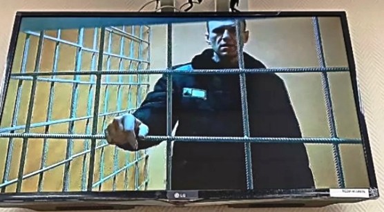 (мнение) Сколько против Навального всего дел? Попробуем посчитать (мнение) Сколько против Навального всего дел? Попробуем посчитать