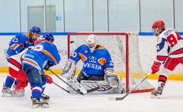 Хоккейный клуб Лада
Тольятти
Хоккейный клуб Лада
Тольятти