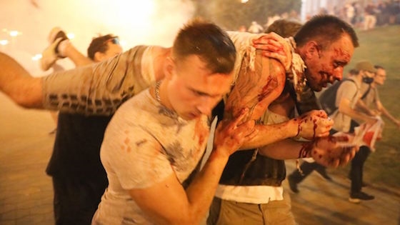 (фото) В Белоруссии оглашены предварительные итоги выборов: 80% за Лукашенко