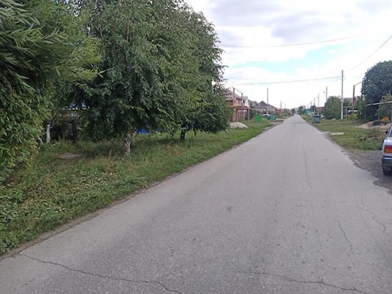 (фото) Под Тольятти "ВАЗ-21074" влетел в припаркованный "Лексус"