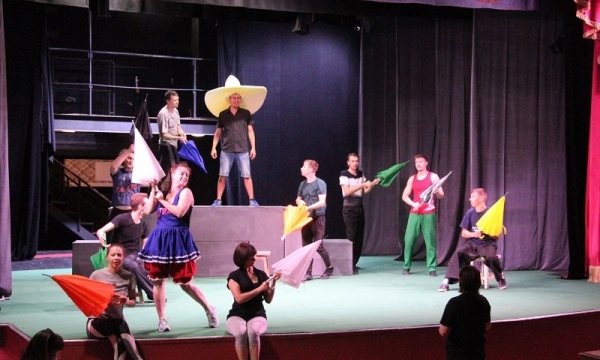 МДТ готовит спектакль «Приключения Незнайки» МДТ готовит спектакль «Приключения Незнайки»