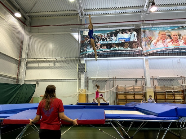 Молодые тольяттинские спортсмены получили экипировку мирового уровня