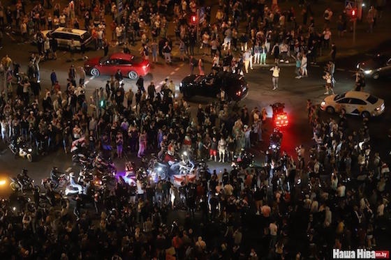 (фото) В Белоруссии оглашены предварительные итоги выборов: 80% за Лукашенко